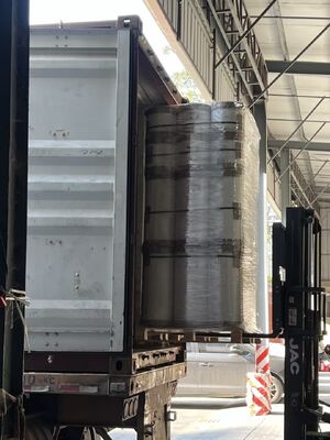 Μεταλλωμένη ταινία PET με αντοχή στη θερμότητα έως 110 °C, προσαρμοσμένο βάρος και ομαλή ανακλαστική επιφάνεια για συσκευασία τροφίμων και στρώση