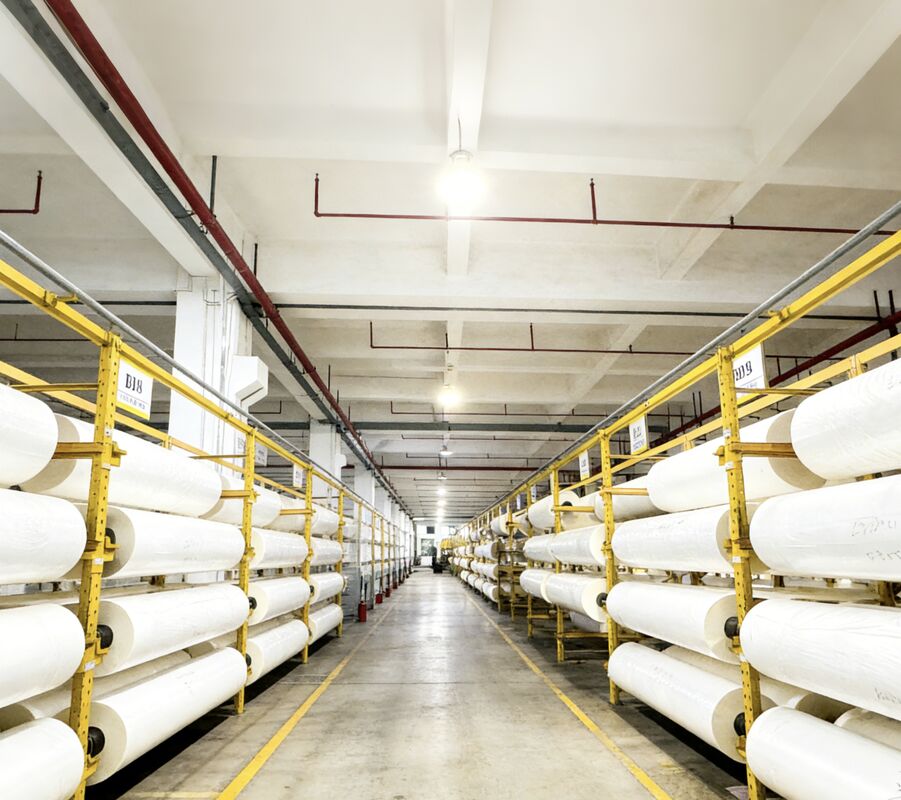 Ανακυκλώσιμο και φιλικό προς το περιβάλλον γυαλιστερό φιλμ επιφάνειας με πολλαπλή επεξεργασία εξάντλησης και χαρακτηριστικά ανθεκτικότητας στην υγρασία