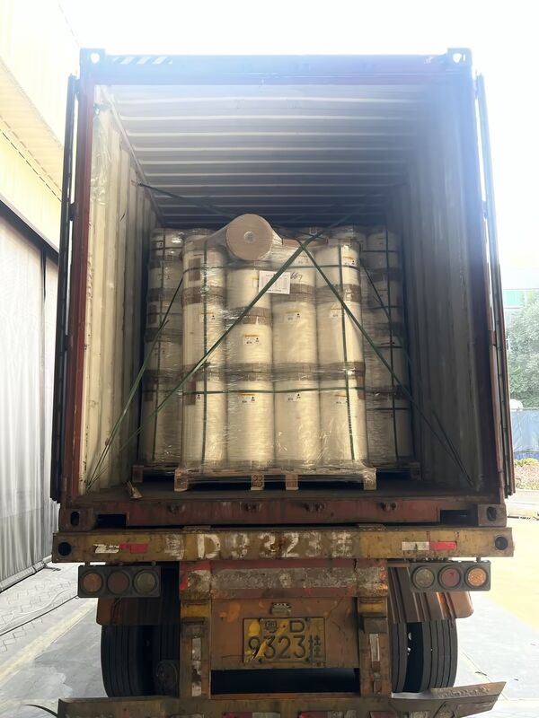 Λάμιναριστική ταινία θερμικής επικάλυψης PET γυαλιστερή με προστασία κατά της υγρασίας και κόλλα EVA από την Κορέα με πλάτος έως 2200 mm