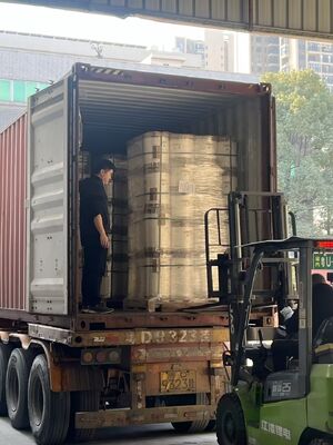 1 ιντσών ή 3 ιντσών πυρήνας ταινία για το διαχωρισμό βιβλίων με έως 400m/min ταχύτητα διαχωρισμού και πάχος 11-250 μικρών για την προστασία βιβλίων