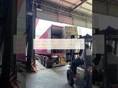 Αφίσες Γυαλιστερό Επικαλυμμένο Φιλμ Πλαστικοποίησης Θερμής Πλαστικοποίησης Παρέχοντας Διαφανή Γυαλιστερή Επιφάνεια και Ανθεκτική Προστασία για Αφίσες